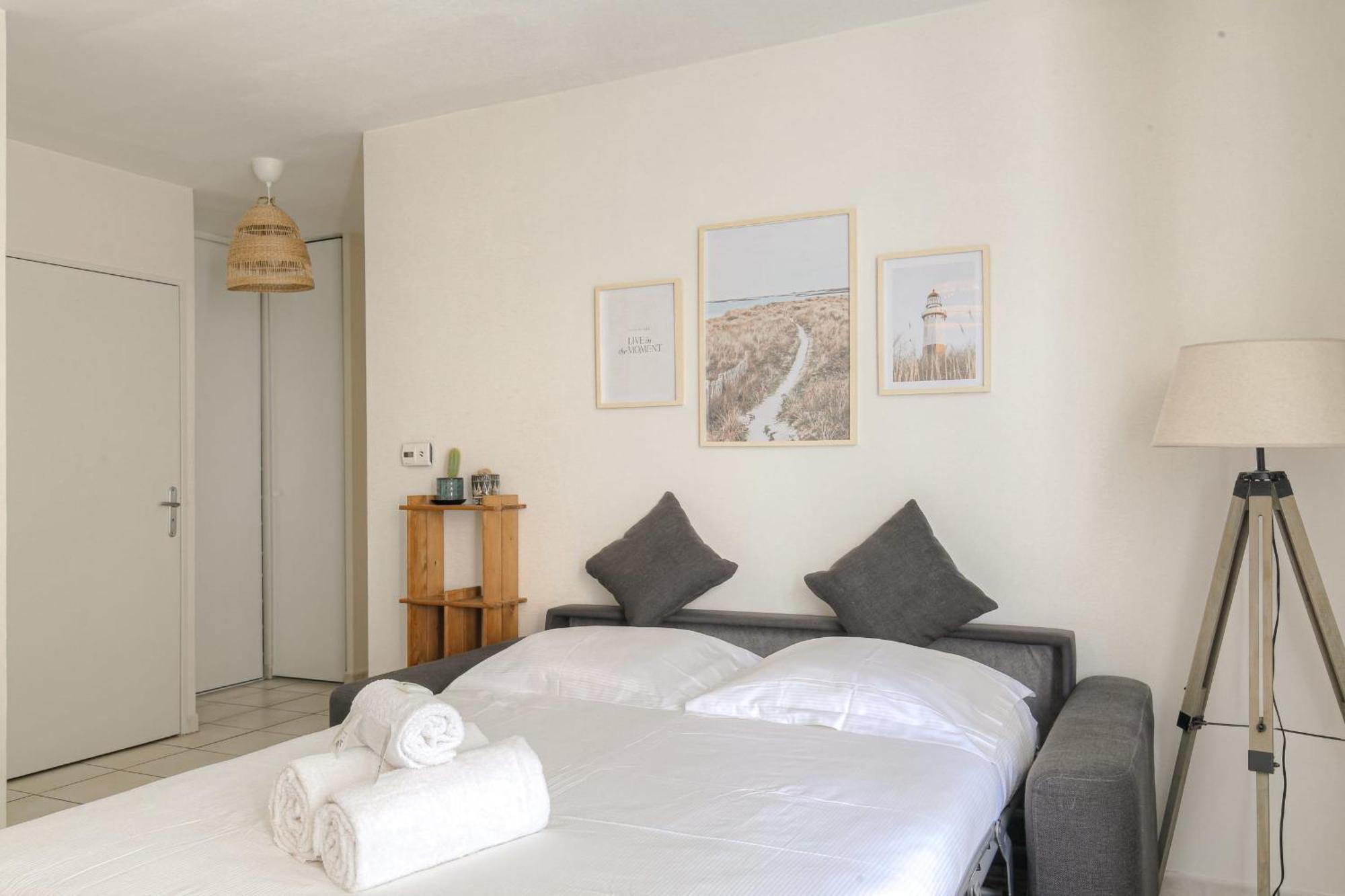 Le Calme Et Cosy Avec Parking Gratuit Apartment Lyon Ngoại thất bức ảnh