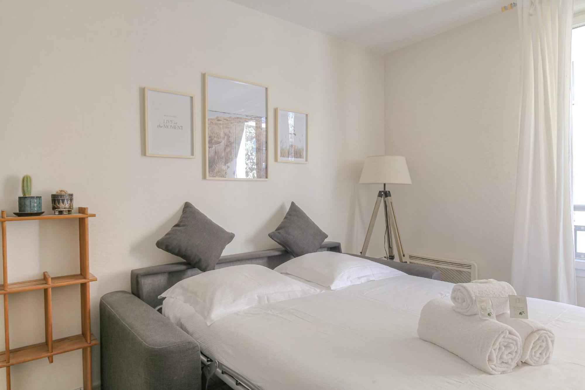 Le Calme Et Cosy Avec Parking Gratuit Apartment Lyon Ngoại thất bức ảnh